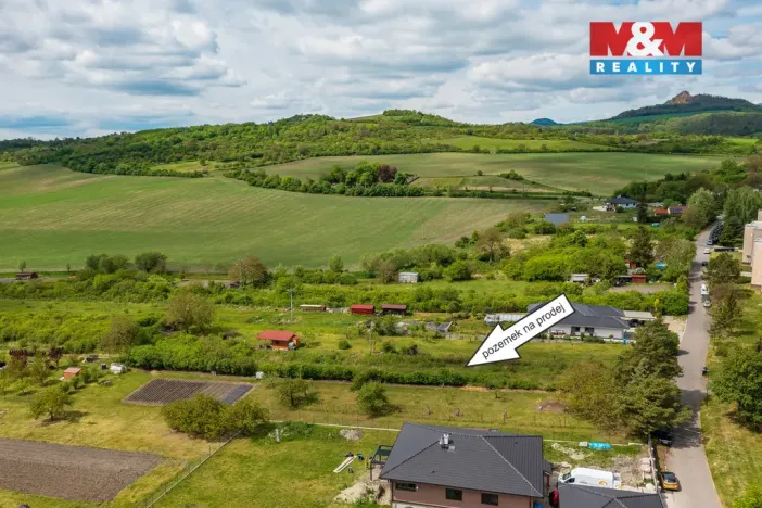 Prodej pozemku pro bydlení, Třebenice, Žlábkova, 1758 m2