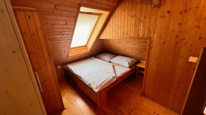 Prodej chaty, Oslnovice, 182 m2