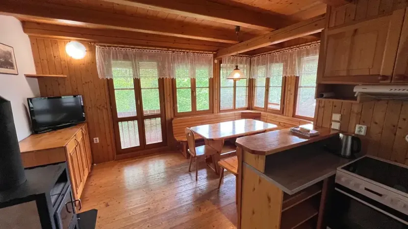 Prodej chaty, Oslnovice, 182 m2