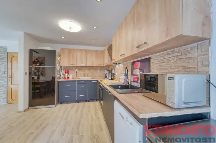 Prodej rodinného domu, Chrášťany, Plzeňská, 207 m2