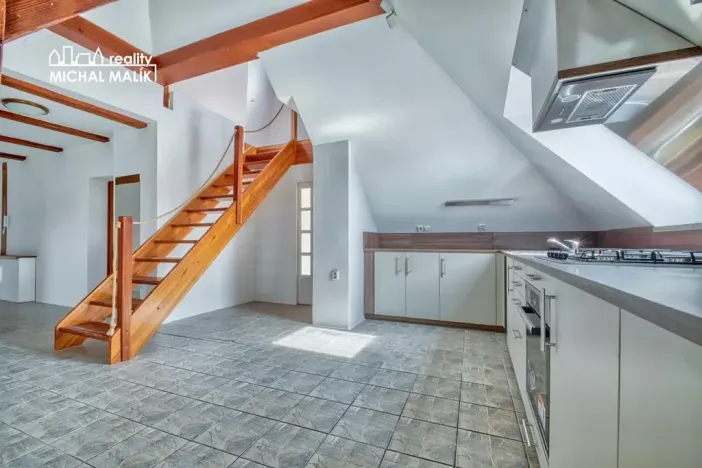 Pronájem bytu 3+kk, Hranice, Kropáčova, 142 m2