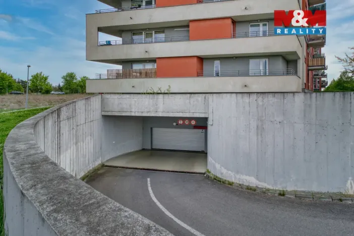 Prodej bytu 2+kk, Praha, Sazovická, 52 m2