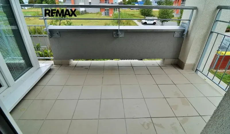 Pronájem bytu 1+kk, Praha - Zličín, Sazovická, 35 m2