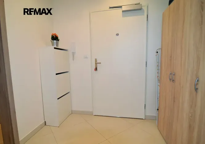 Pronájem bytu 1+kk, Praha - Zličín, Sazovická, 35 m2