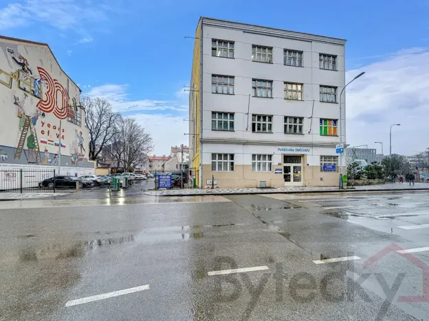 Pronájem ordinace, Praha - Smíchov, Stroupežnického, 85 m2