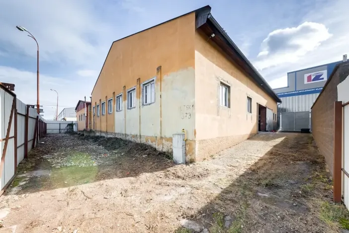 Pronájem - jiné, Kladno, Huťská, 1000 m2