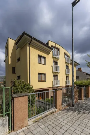 Pronájem rodinného domu, Praha - Nebušice, Nad Želivkou, 262 m2