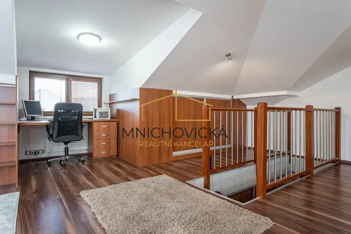 Prodej rodinného domu, Praha - Kolovraty, V Tehovičkách, 521 m2