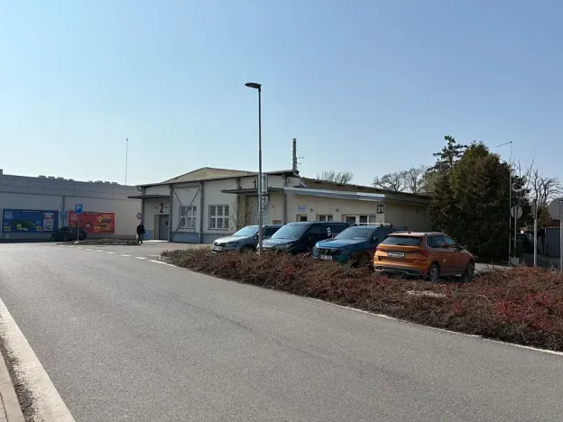 Pronájem obchodního prostoru, Praha - Horní Počernice, Náchodská, 634 m2