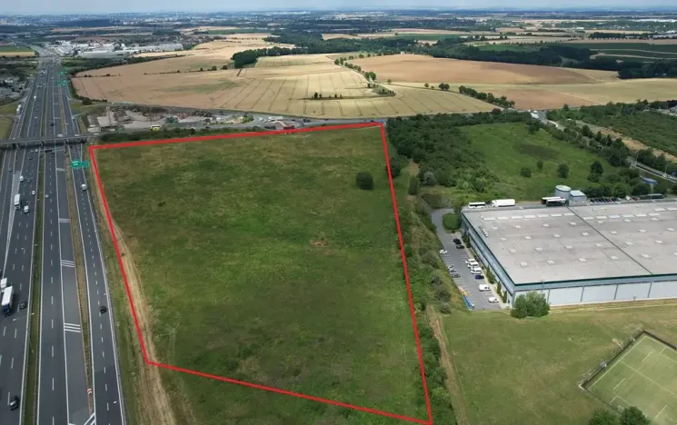 Pronájem komerčního pozemku, Praha, 5000 m2