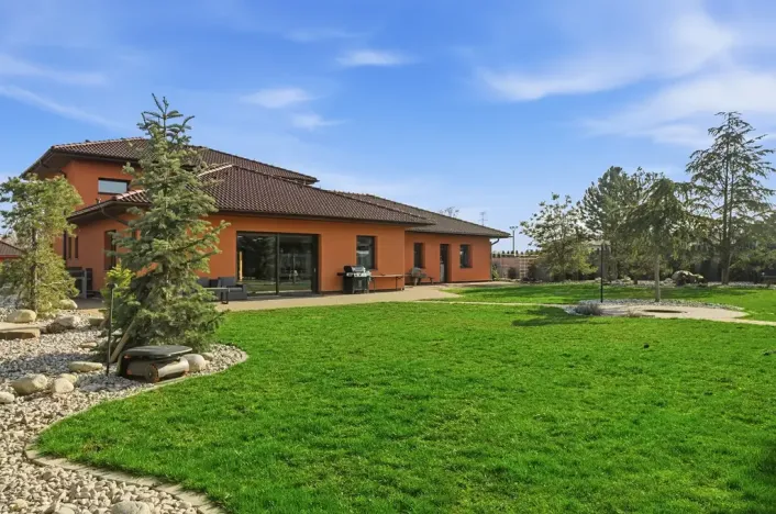 Prodej kanceláře, Velké Přítočno, Sluneční, 350 m2