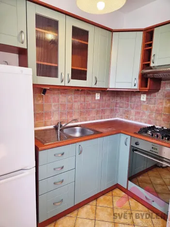 Pronájem bytu 1+kk, Praha - Nusle, Sevřená, 27 m2