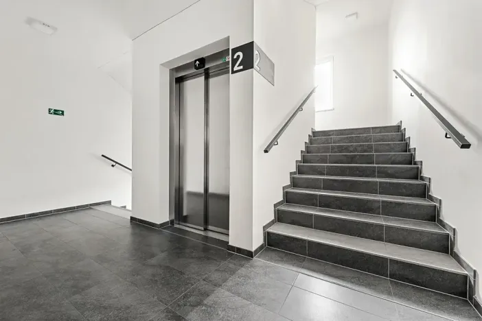 Pronájem bytu 2+kk, Praha - Hloubětín, Waltariho, 57 m2