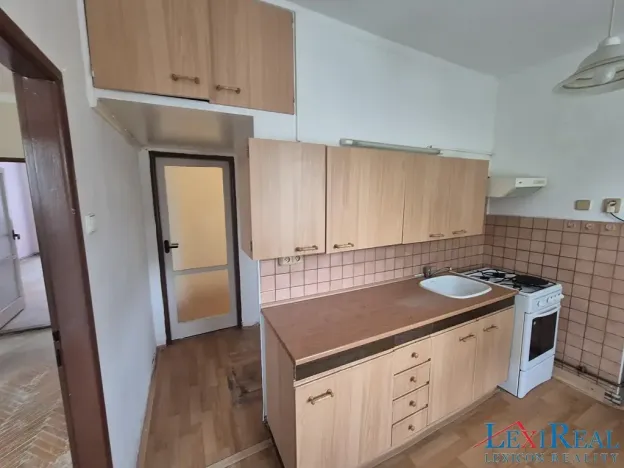 Prodej bytu 2+1, Teplice, Josefa Suka, 54 m2