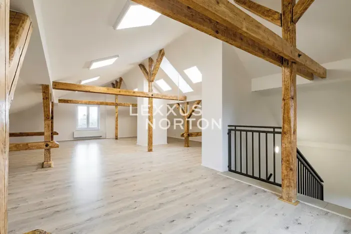 Pronájem rodinného domu, Praha, Ke smrčině, 270 m2