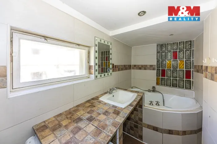 Prodej rodinného domu, Lošany, 170 m2