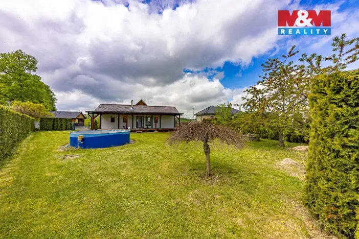 Prodej pozemku pro bydlení, Nepoměřice, 923 m2