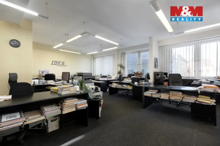 Prodej obchodního prostoru, Bruntál, nám. Míru, 720 m2