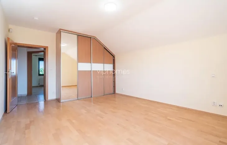 Pronájem vily, Horoměřice, 280 m2