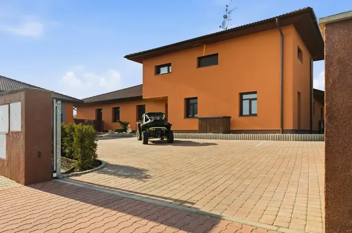 Prodej obchodního prostoru, Velké Přítočno, 350 m2