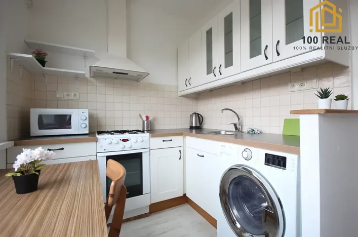 Pronájem bytu 1+1, Hradec Králové, Exnárova, 35 m2