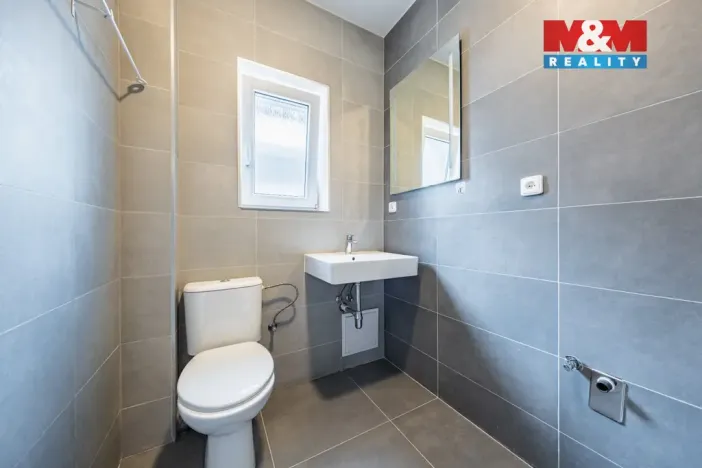 Prodej bytu 1+kk, Šestajovice, Revoluční, 18 m2