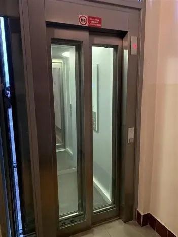 Pronájem bytu 2+kk, Praha - Žižkov, Lucemburská, 49 m2