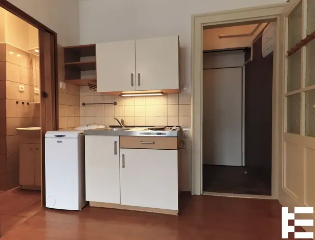 Pronájem bytu 1+kk, Praha - Vysočany, Novovysočanská, 26 m2