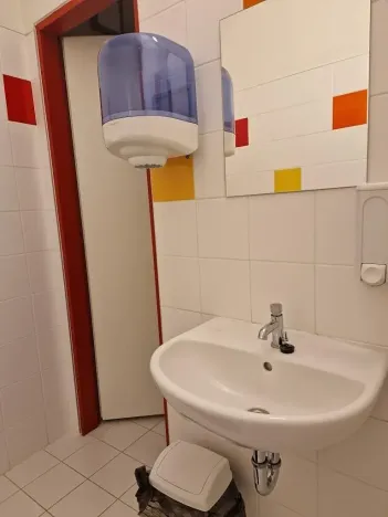 Pronájem obchodního prostoru, Šlapanice, Nádražní, 68 m2