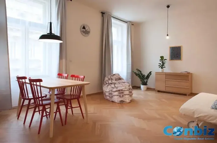 Prodej bytu 2+kk, Praha - Bubeneč, U studánky, 39 m2