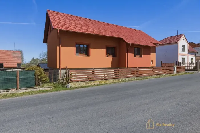 Prodej rodinného domu, Zavidov, 261 m2