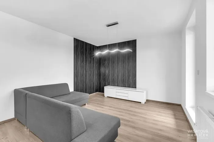 Pronájem bytu 2+kk, Hradec Králové, Ve Stromovce, 66 m2