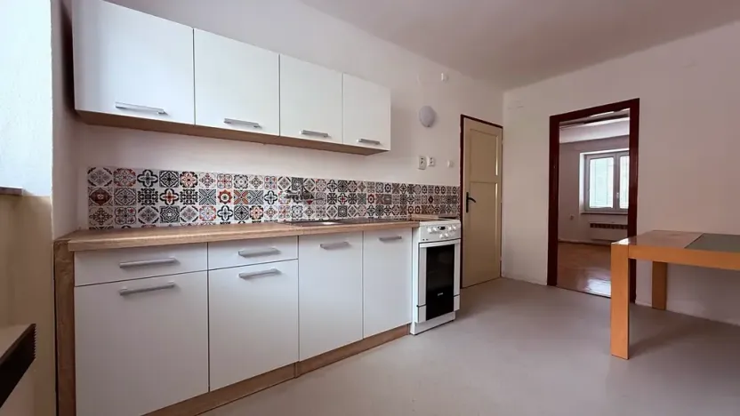 Pronájem bytu 2+1, Písek, Erbenova, 57 m2