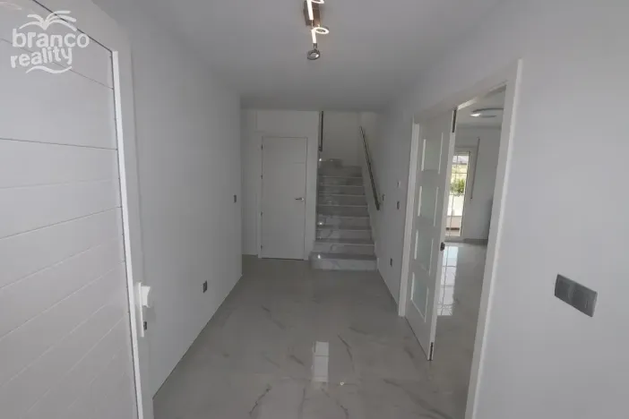 Prodej rodinného domu, Pinoso, Alicante, Španělsko, 180 m2