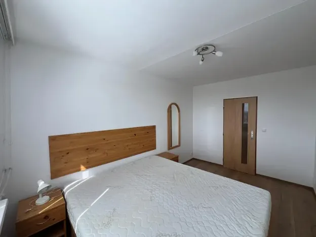 Pronájem bytu 2+kk, Praha - Kobylisy, Kyselova, 44 m2