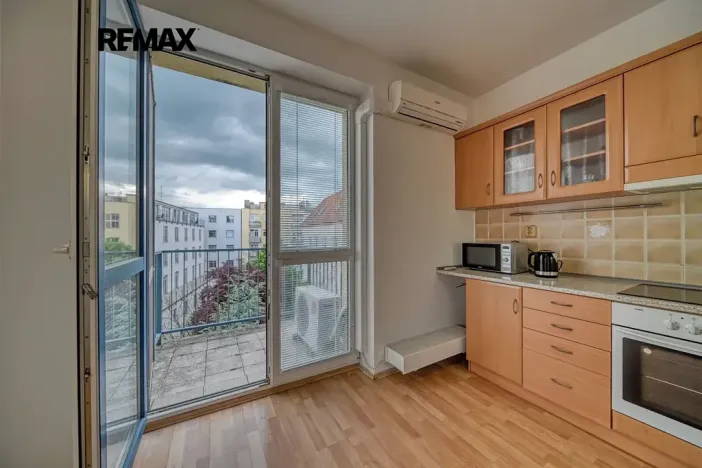 Pronájem bytu 2+kk, Poděbrady, Hakenova, 43 m2