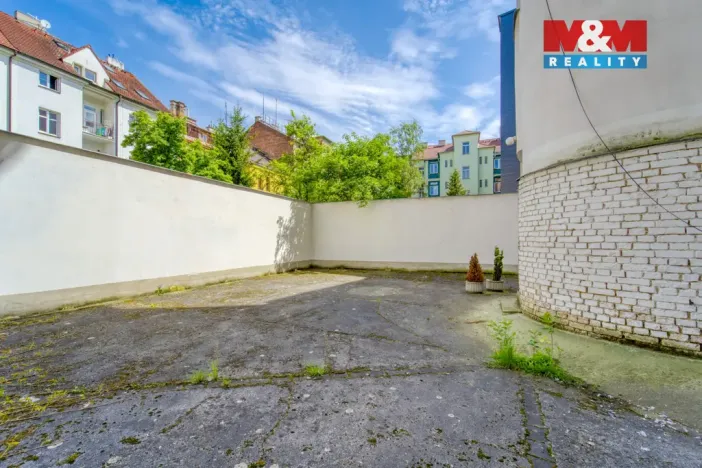 Pronájem kanceláře, Plzeň - Jižní Předměstí, Hálkova, 125 m2