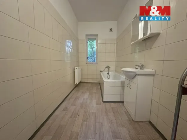 Pronájem bytu 3+1, Děčín - Děčín IV-Podmokly, Teplická, 50 m2