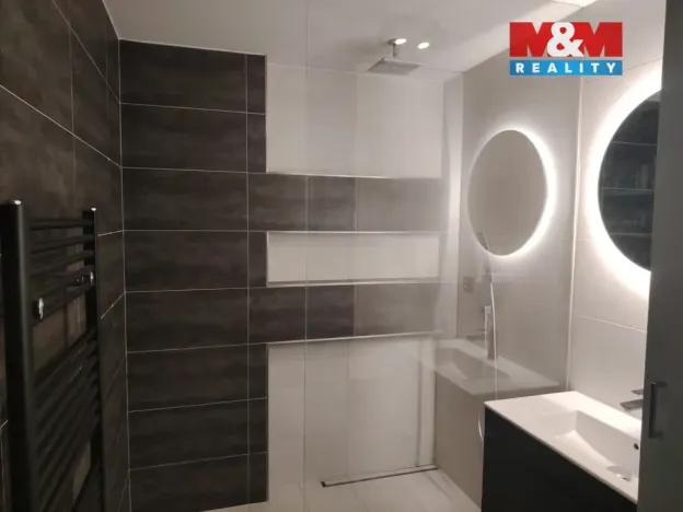 Prodej bytu 2+kk, Praha, Na Maninách, 43 m2