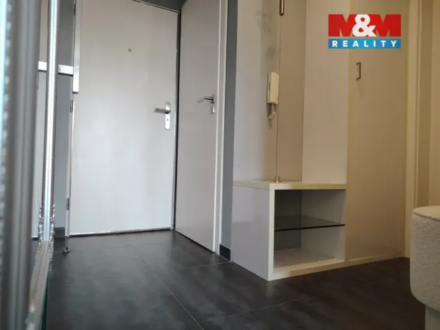 Prodej bytu 2+kk, Praha, Na Maninách, 43 m2