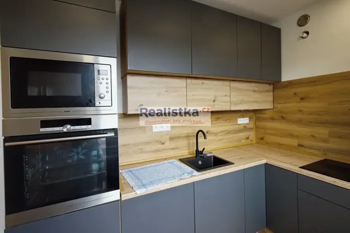 Pronájem bytu 2+1, Plzeň, Blatenská, 51 m2