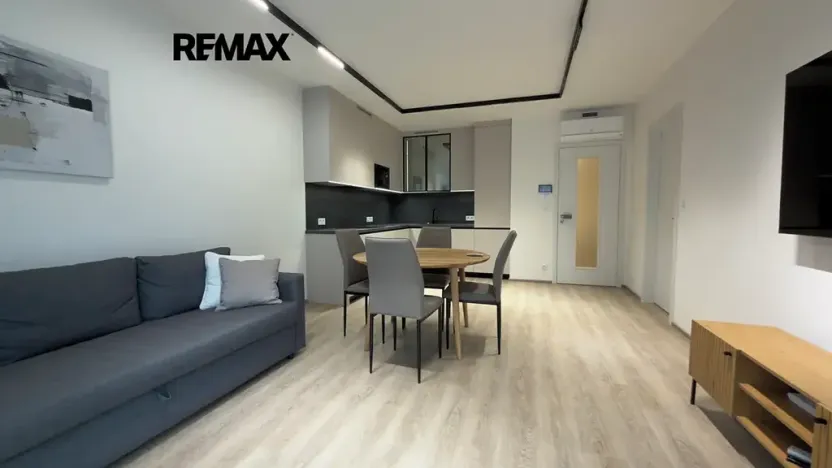 Pronájem bytu 2+kk, Praha - Libeň, Kotlaska, 59 m2