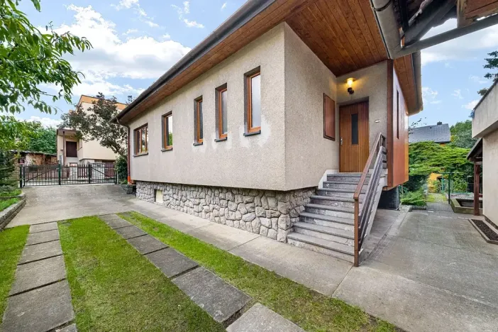 Prodej rodinného domu, Praha - Zbraslav, Nebeského, 207 m2