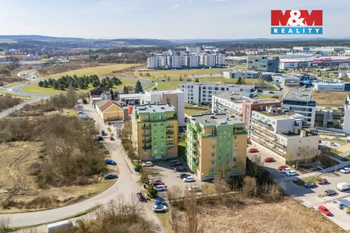 Pronájem garážového stání, Plzeň, Goldscheiderova, 13 m2