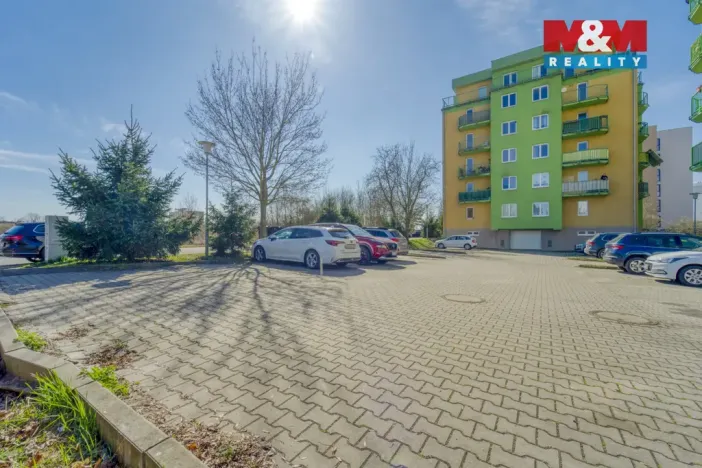 Pronájem garážového stání, Plzeň, Goldscheiderova, 13 m2