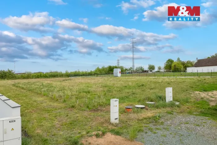 Prodej pozemku pro bydlení, Choltice, Na Hlásku, 1205 m2