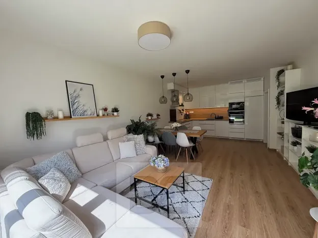 Pronájem bytu 2+kk, Praha - Modřany, Na Komořsku, 59 m2