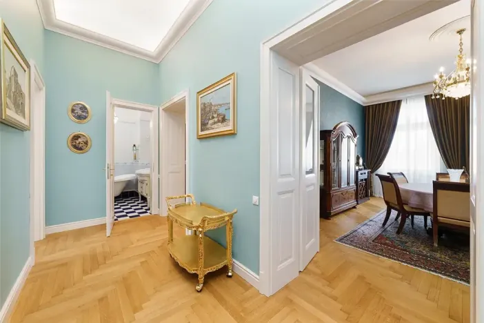 Prodej bytu 3+1, Karlovy Vary, Vítězná, 89 m2