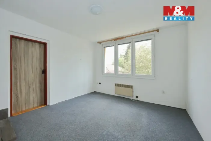 Prodej bytu 3+1, Černovice, Tyršova, 64 m2