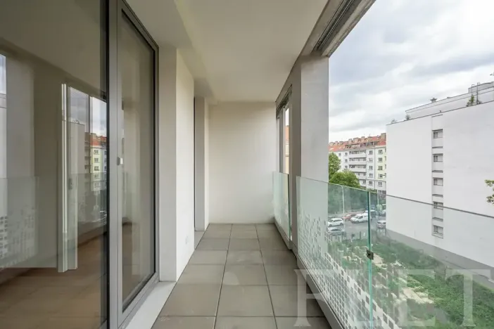 Pronájem bytu 2+kk, Praha - Košíře, Hlaváčkova, 40 m2